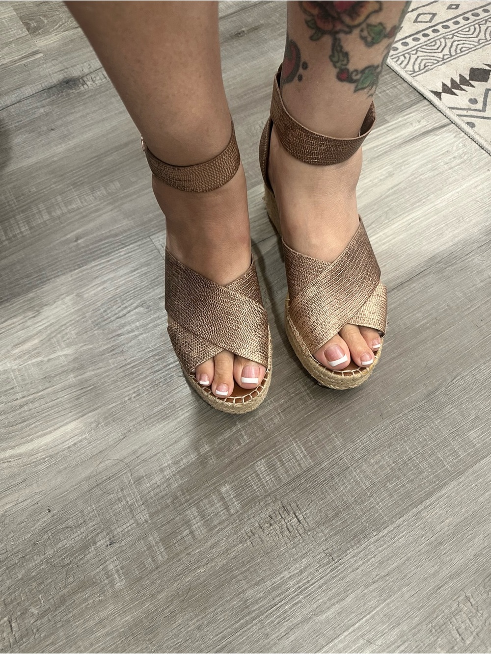 Franco Sarto Womens Metallic Bronze Espadrille Wedge Sandals with Ankle Strap